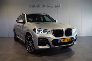 BMW X3 xDrive20i M-Sport/// | Adaptieve LED | Trekhaak | Panoramadak | HiFi | Shadow line |