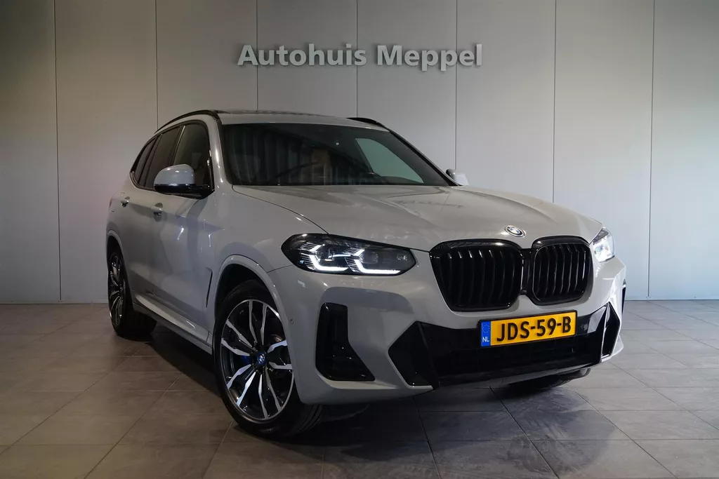 BMW X3 xDrive30e M-Sport|Spec M-Stoelen|LED|HUD|Pano|360Cam|