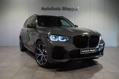 BMW X5 xDrive45e M-Sport Dravitgrau|Laserlicht|Trekhaak| Stoelventilatie/Massage|Sky Lounge|