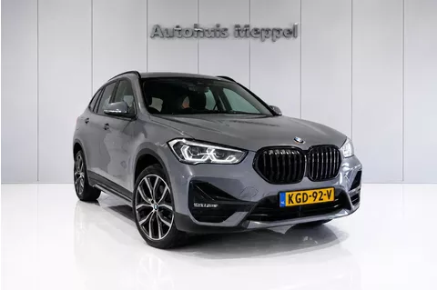 BMW X1 xDrive20i Sport-Line*LED*Trekhaak*Head-Up*NaviPro*PDC
