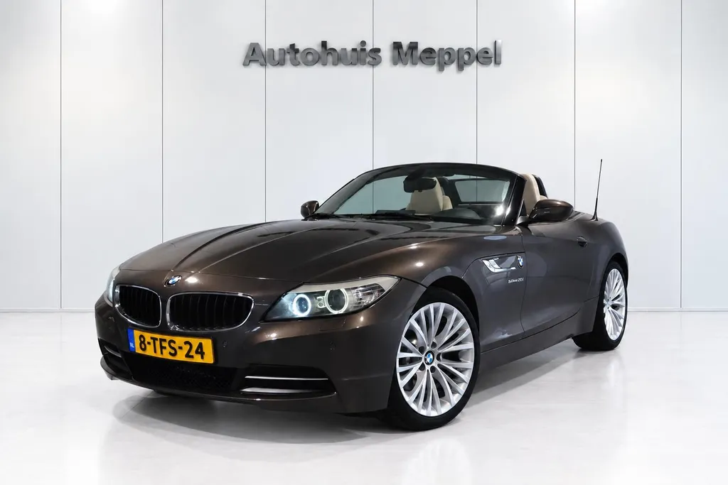 BMW Z4 sDrive30i Pure-White*Carplay&amp;Android*PDC*Cruise-Control