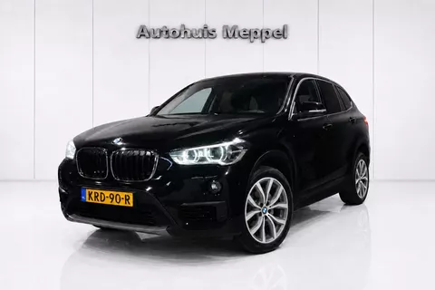BMW X1 sDrive20i Advantage*LED+*Navigatie*Sportstoelen*PDC
