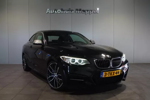 BMW 2 Serie M235i M-Onderstel/// | Harman Kardon Sound | Xenon | PDC | Navigatie | BMW 2 Serie M235i M-Onderstel/// | Harman Kardon Sound | Xenon | PDC | Navigatie |