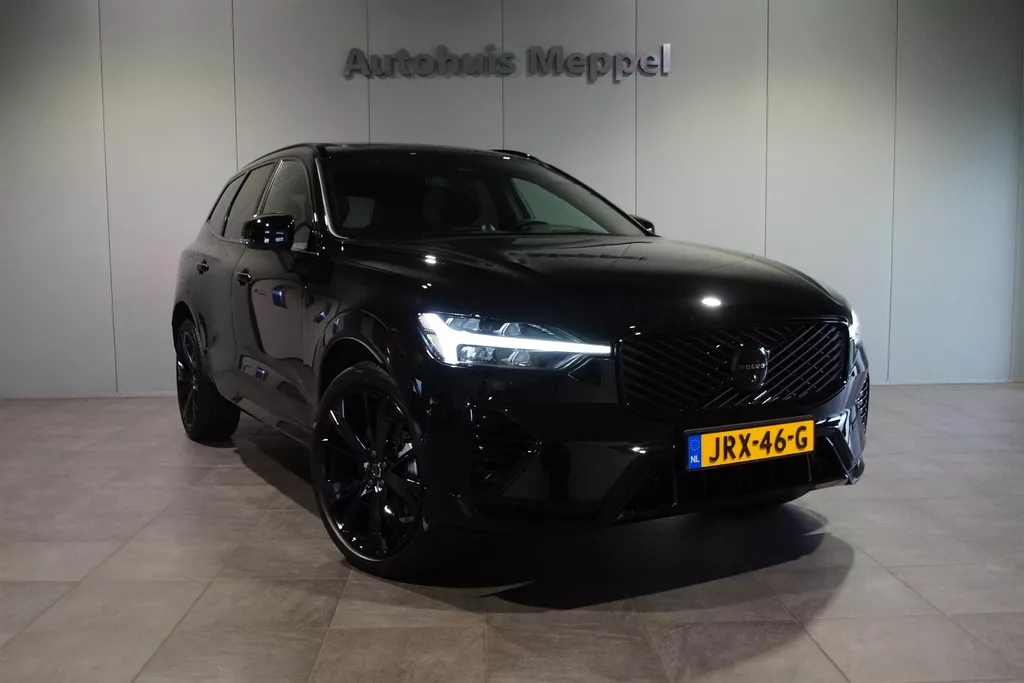 Volvo XC60 T6-AWD Black-Ultra| NEW | B&amp;W|Luchtvering|Trekhaak|Pano |HUD|Massage|Facelift | Range 70KM Volledig electrisch
