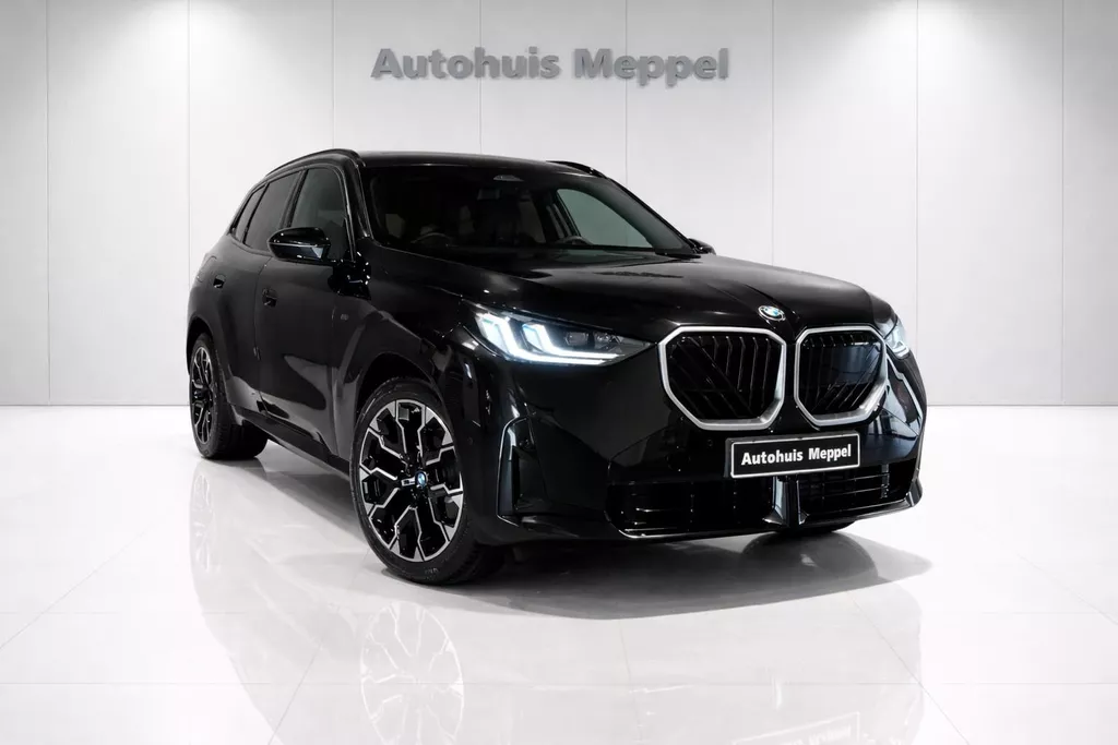 BMW X3 30e NIEUW M-Sport*Trekhaak*H&amp;K*Pano*Shadow Line*PDC