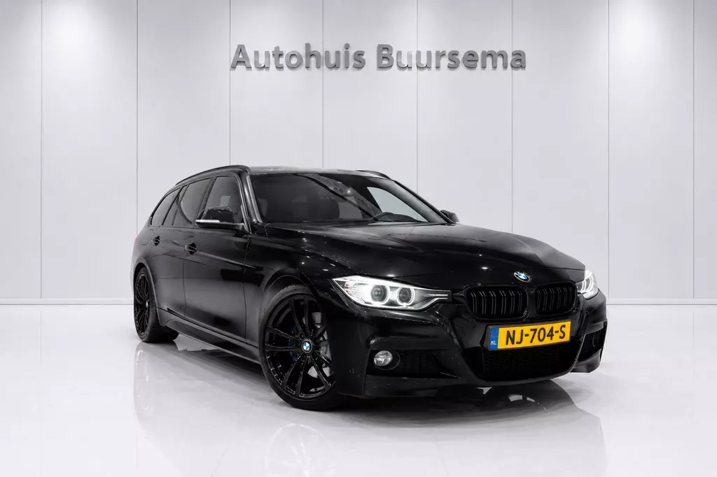 BMW 3 Serie Touring 330d High Exec.Upgr. | M-Sport | Panoramadak | Head-Up Display | Afneembare Trekhaak |