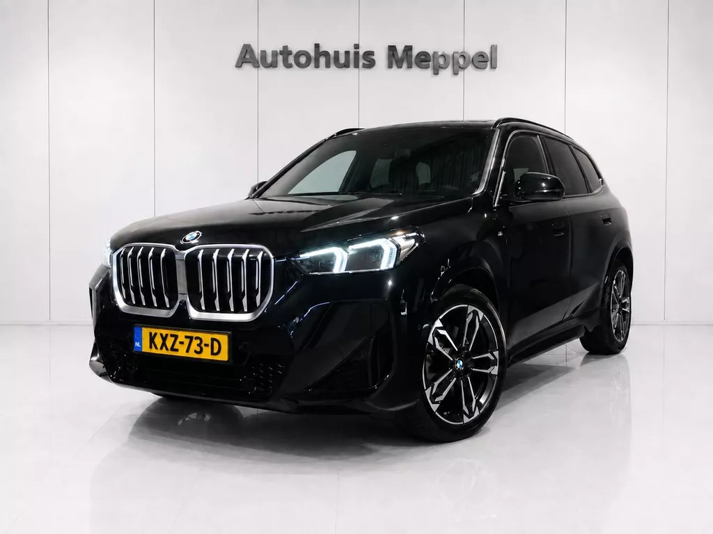 BMW X1 xDrive23i M-Sport*Head-Up*Pano*H/KSound*Driving-Pro*Carplay-AndroidAuto