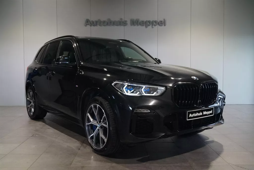 BMW X5 45E Laser koplampen | M sport pakket | Pano Sky Lounge | Trekhaak | Harmen kardon | Luchtvering |