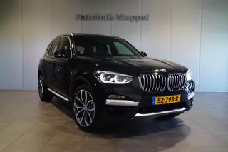BMW X3 xDrive20i X-Line | LED | Head-Up Display | Panoramadak | Trekhaak |