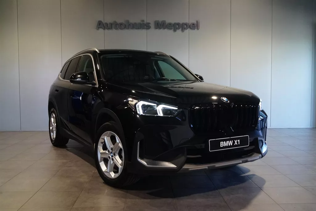 BMW X1 sDrive18i LED | Sportstoelen | Widescreen Display | Mokka Interieur |