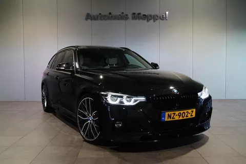 BMW 3 Serie 330i M-Sport | LED | HUD | Panoramadak | PDC | | Lederen sportinterieur | 95.000 KM NAP! BMW 3 Serie 330i M-Sport | LED | HUD | Panoramadak | PDC | | Lederen sportinterieur | 95.000 KM NAP!