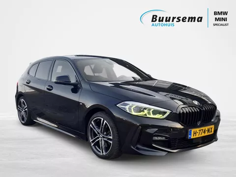 BMW 1 Serie 118i Executive Ed. M-Sport Pakket | BMW Live Cockpit Proffesional | Shadow-line BMW 1 Serie 118i Executive Ed. M-Sport Pakket | BMW Live Cockpit Proffesional | Shadow-line